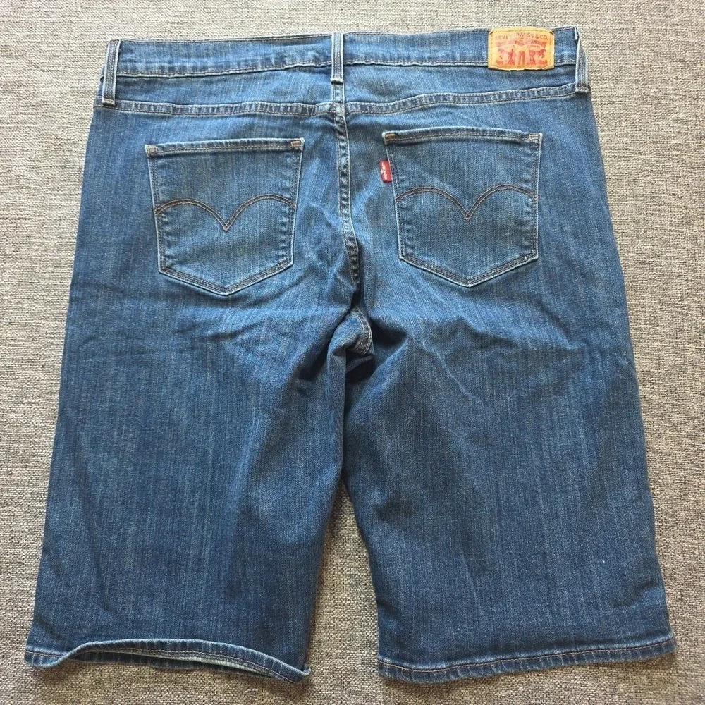Levis Bermuda Jean Shorts Womens Size 33 Dark Blue Stretch Denim